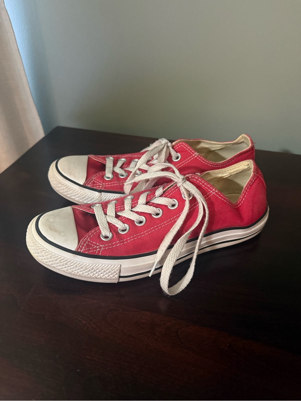 Converse chucks red men’s 5 women’s 7